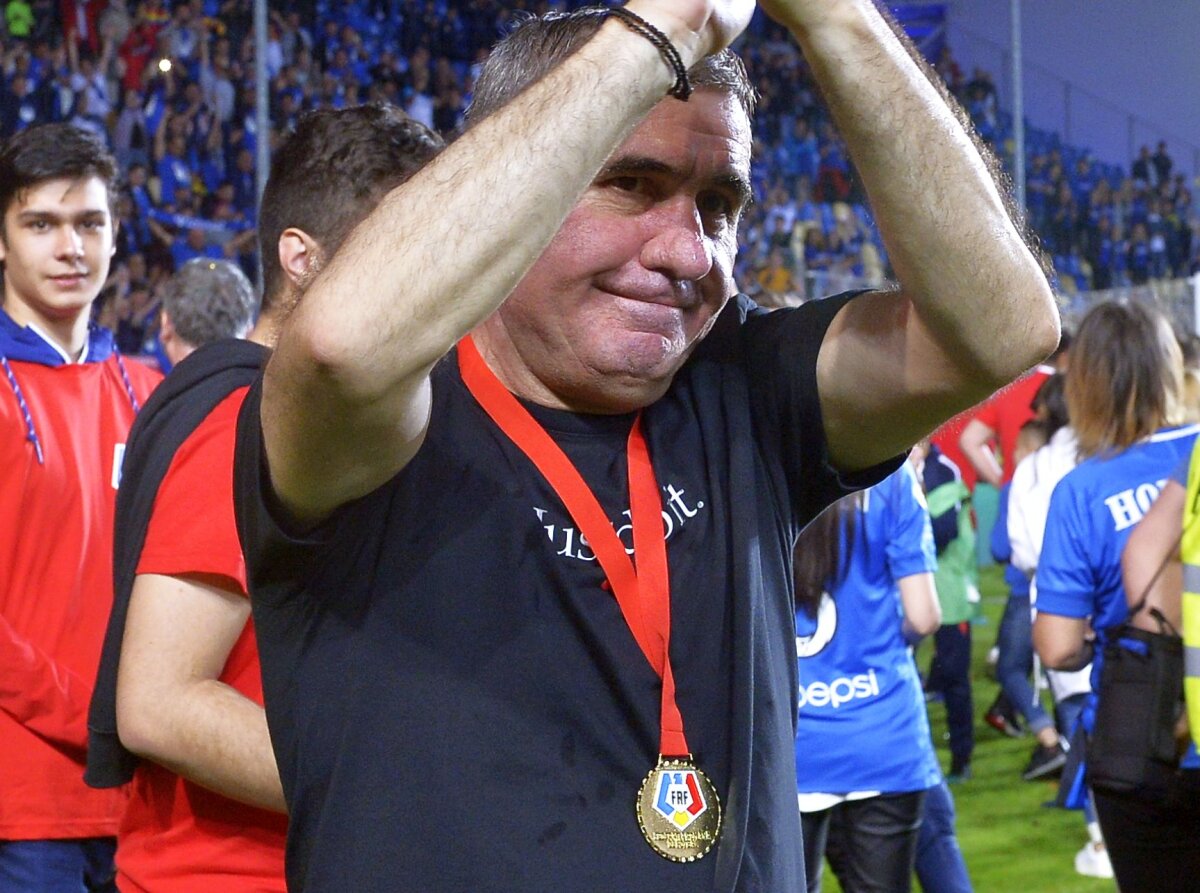 VIITORUL A CÂȘTIGAT CUPA // VIDEO+FOTO Cupa României e la Ovidiu! 11 imagini de senzație surprinse după meci: Ianis Hagi a sărutat trofeul, Eric l-a consolat pe Alibec + baie de confetti