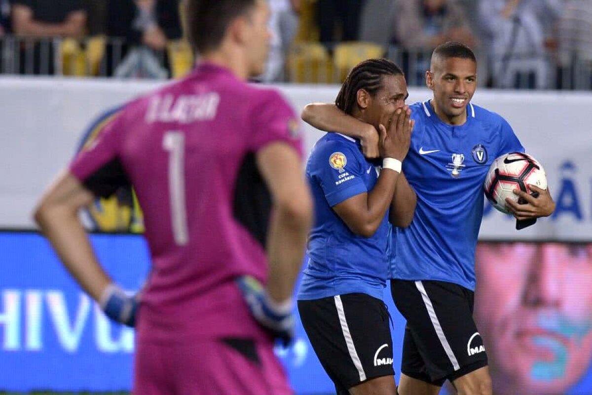 VIITORUL A CÂȘTIGAT CUPA // VIDEO+FOTO Cupa României e la Ovidiu! 11 imagini de senzație surprinse după meci: Ianis Hagi a sărutat trofeul, Eric l-a consolat pe Alibec + baie de confetti