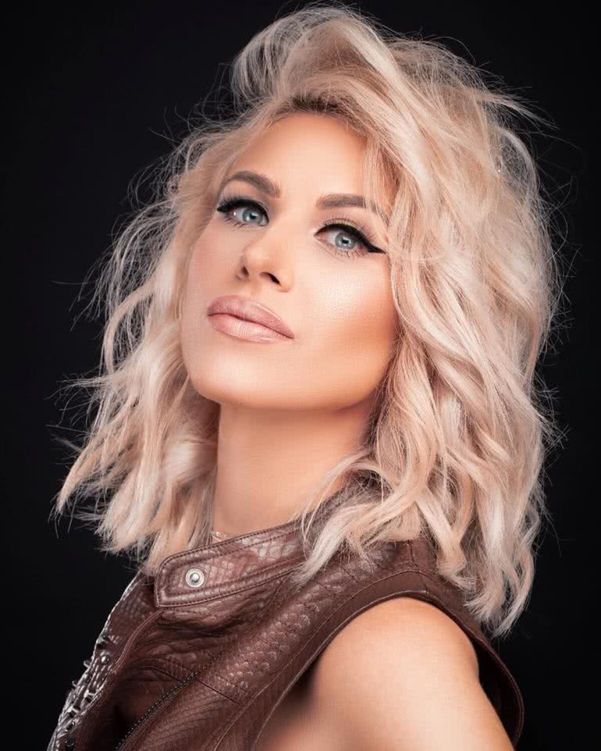 „Așa am scăpat de retenția de apă” » Amna are un obicei simplu după fiecare masă