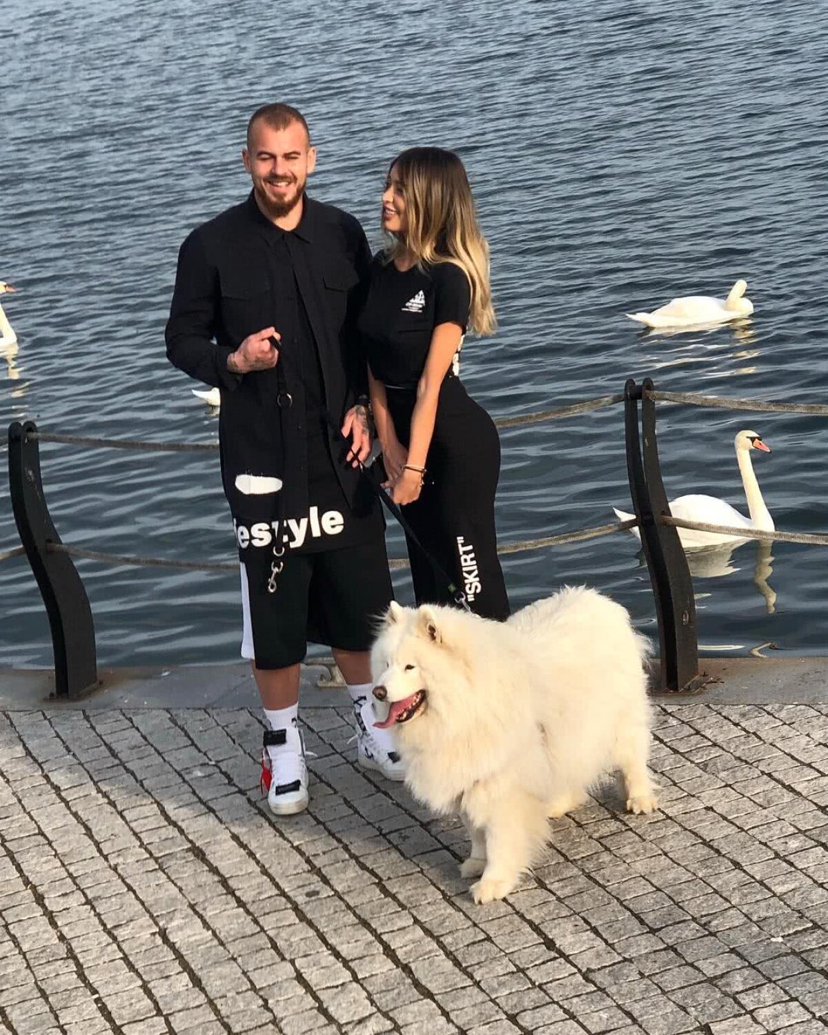 GALERIE FOTO // Denis Alibec a plecat în vacanță alături de iubita sa » Ce destinație a ales fotbalistul Astrei