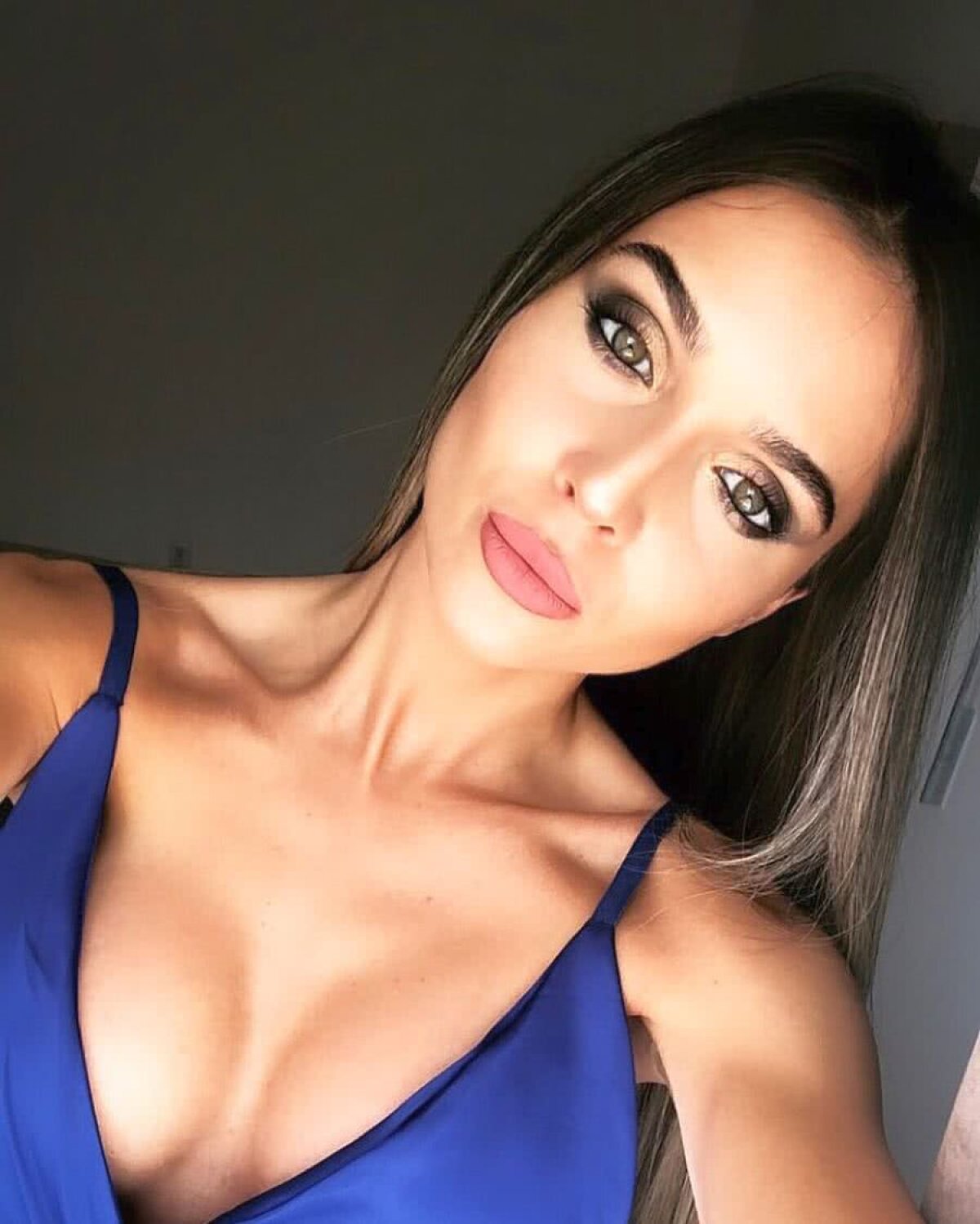 FCSB // GALERIE FOTO Iubitele lui Florin Tănase și Florinel Coman au „incendiat” plaja!