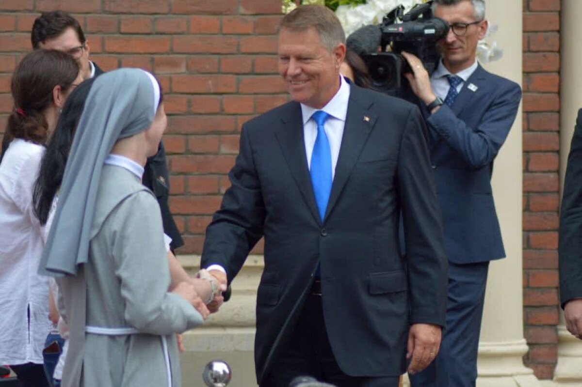 GALERIE FOTO PAPA FRANCISC LA BUCUREȘTI // Suveranul Pontif a petrecut prima zi în mijlocul autorităților și pelerinilor din România: „Să mergem împreună!”