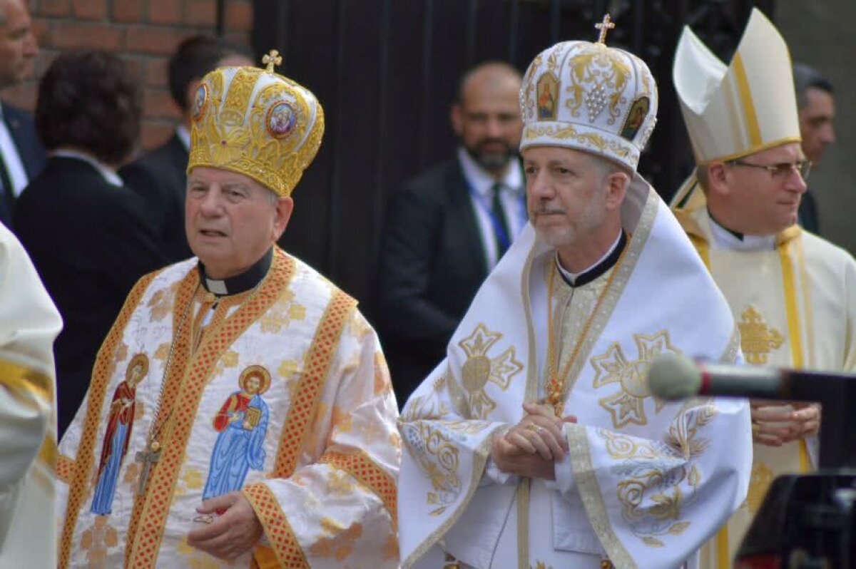 GALERIE FOTO PAPA FRANCISC LA BUCUREȘTI // Suveranul Pontif a petrecut prima zi în mijlocul autorităților și pelerinilor din România: „Să mergem împreună!”