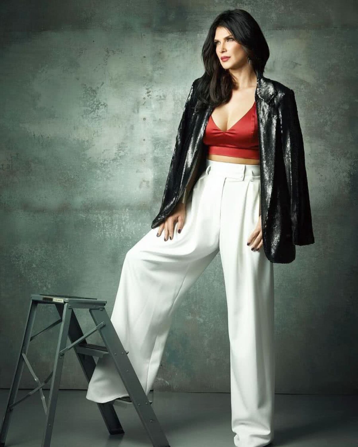 GALERIE FOTO Monica Bârlădeanu, dezvăluire inedită: „Mă tundea mama ca pe Ilie Dumitrescu! Am avut și chică, la fel ca Răducioiu”