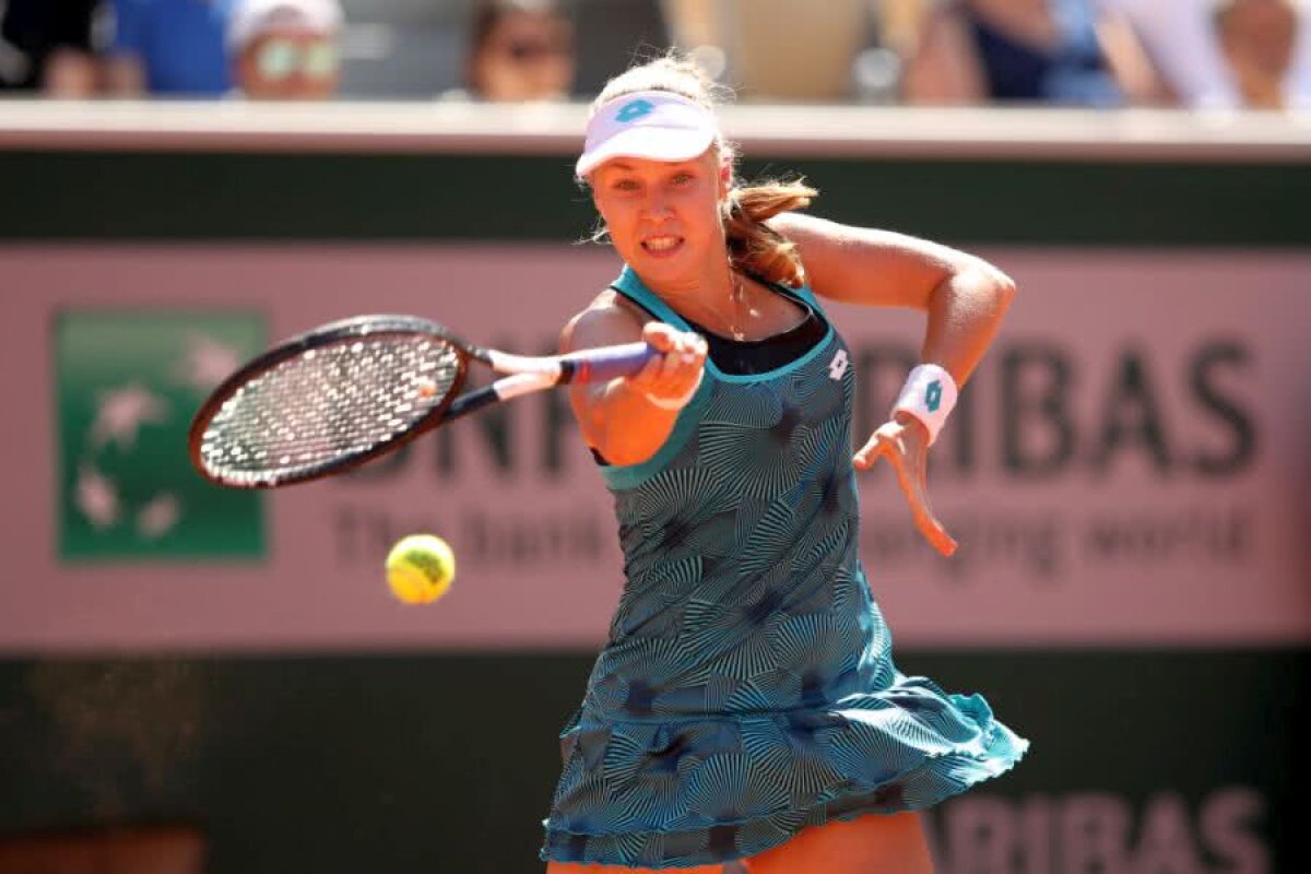SIMONA HALEP LA ROLAND GARROS // VIDEO Naomi Osaka, principala favorită de la Roland Garros, a fost eliminată de Katerina Siniakova! 