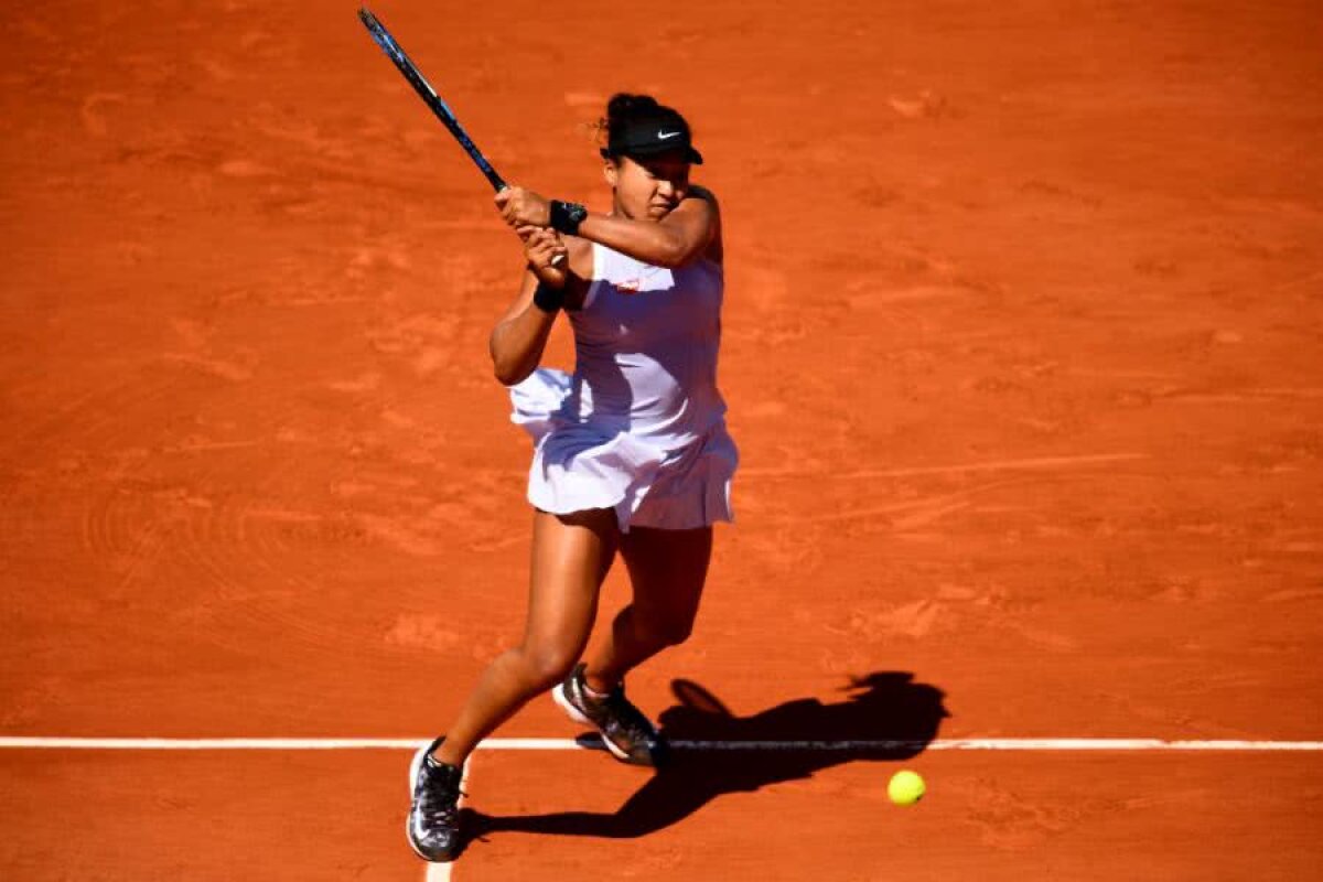 SIMONA HALEP LA ROLAND GARROS // VIDEO Naomi Osaka, principala favorită de la Roland Garros, a fost eliminată de Katerina Siniakova! 