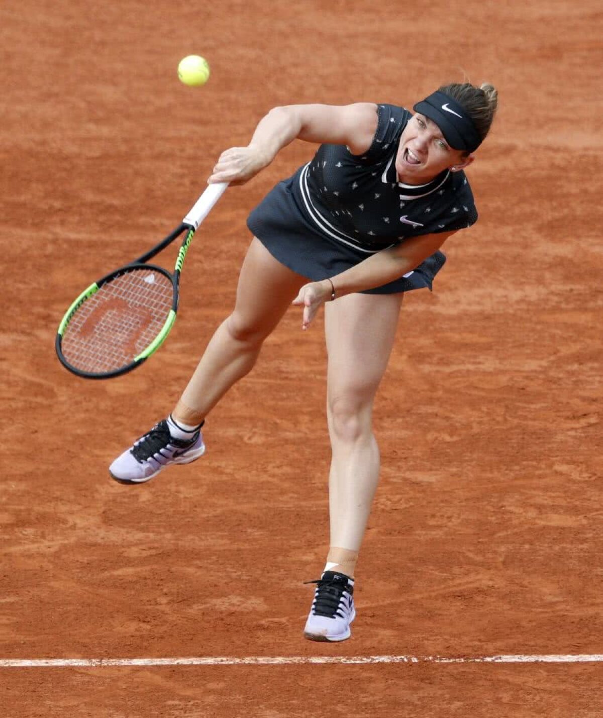 SIMONA HALEP - IGA SWIATEK 6-1, 6-0 // FOTO Încălzirea din drumul spre trofeu! Simona Halep se impune după 45 de minute și merge în „sferturi” la Roland Garros