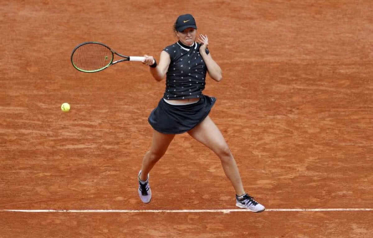 SIMONA HALEP - IGA SWIATEK 6-1, 6-0 // FOTO Încălzirea din drumul spre trofeu! Simona Halep se impune după 45 de minute și merge în „sferturi” la Roland Garros