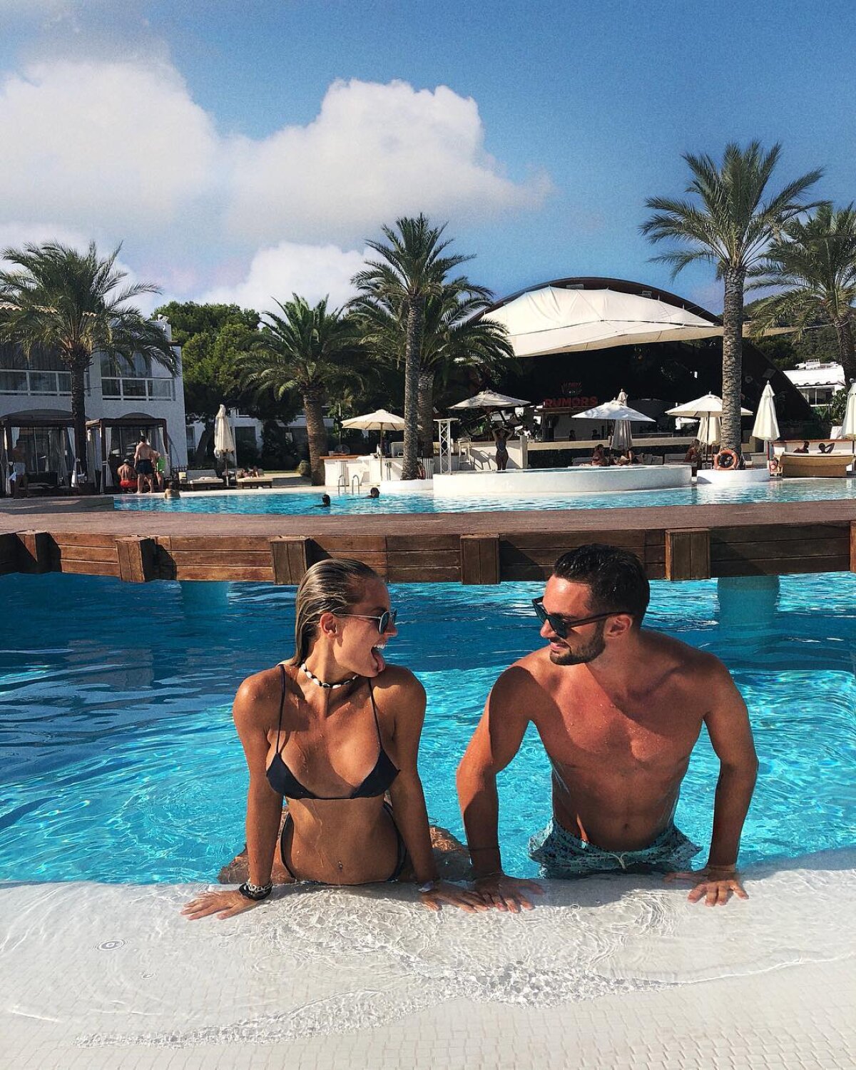 FOTO HOT Nicole Confortin a devenit un star datorită iubitului fotbalist » Cum a ajuns faimoasă peste noapte