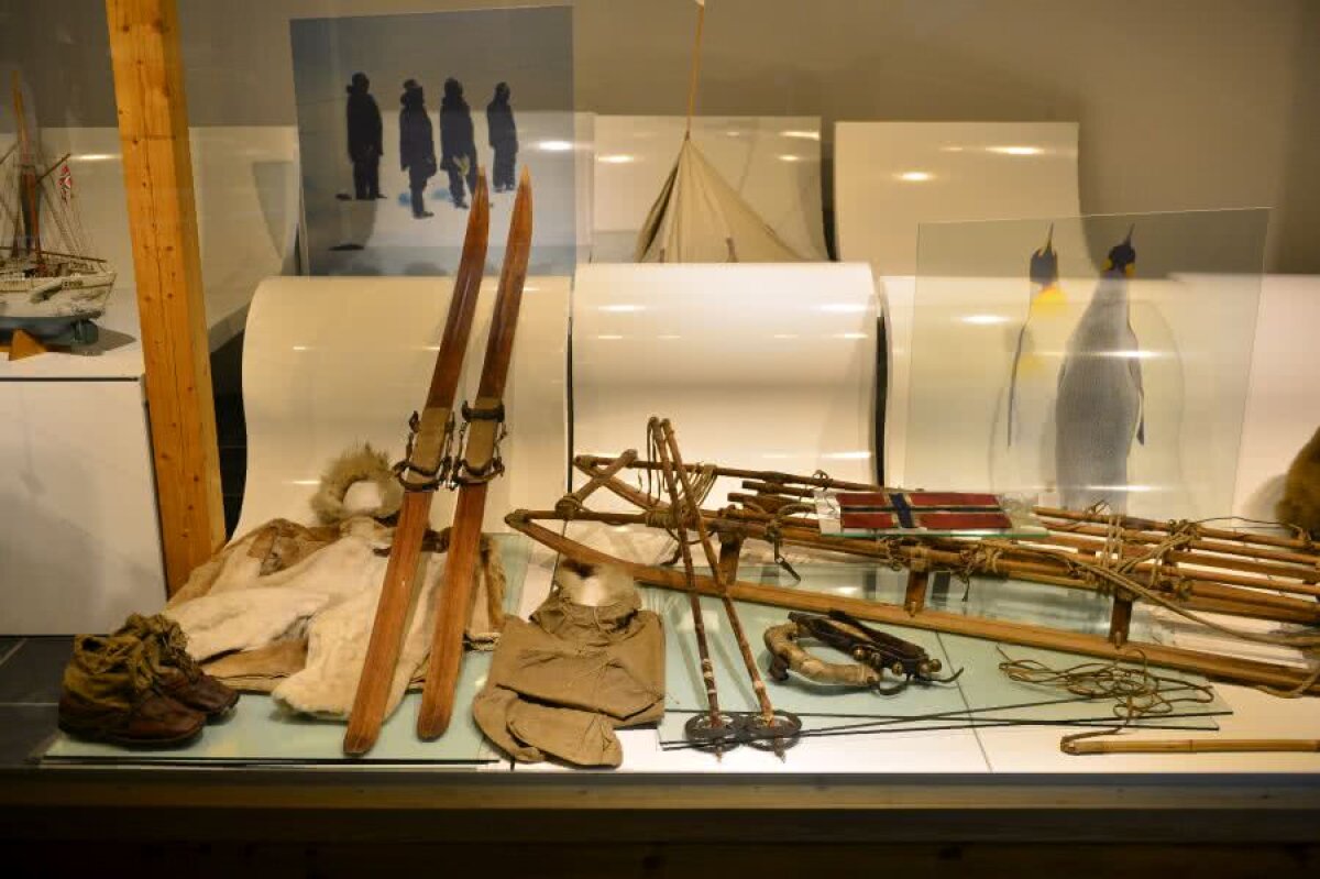 Corespondență GSP din Norvegia » VIDEO + FOTO Reportaj de la trambulina Holmenkollen, simbolul orașului Oslo: „Ne naștem cu schiurile în picioare”