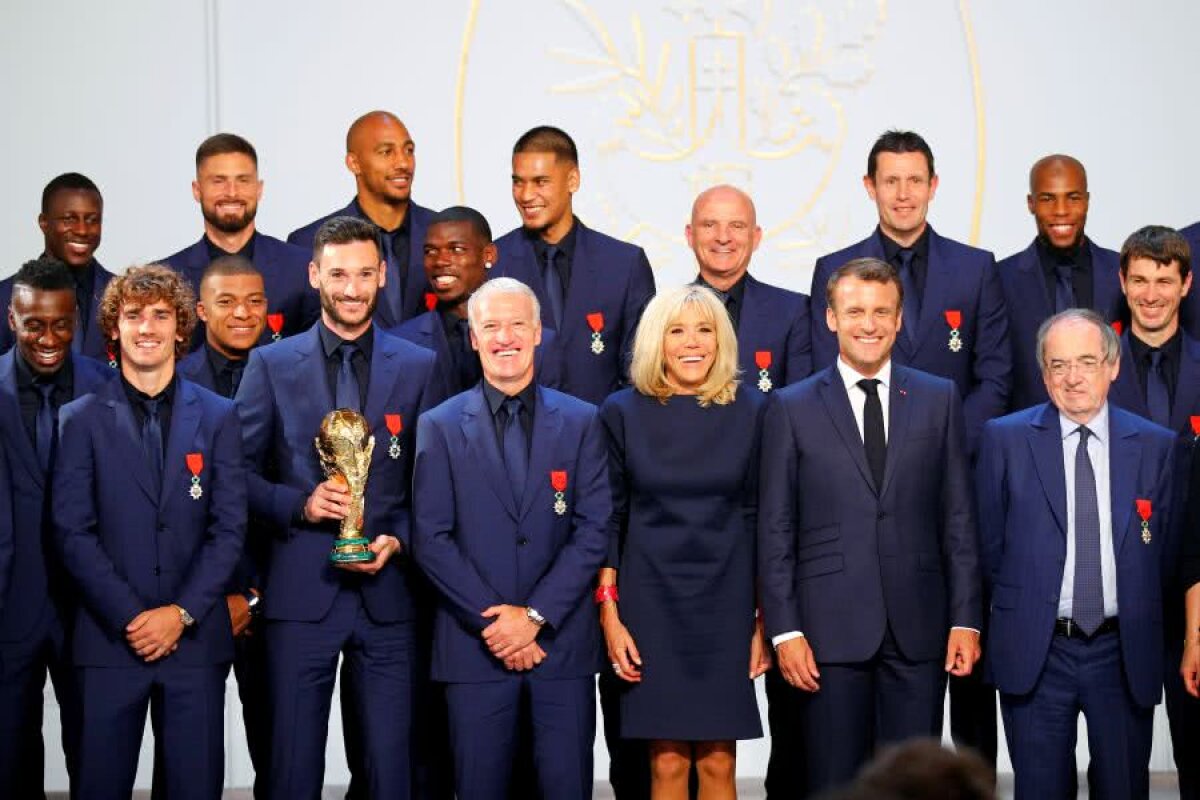 GALERIE FOTO // Jucătorii din naționala Franței, decoraţi cu „Legiunea de Onoare”, pentru titlul mondial din 2018