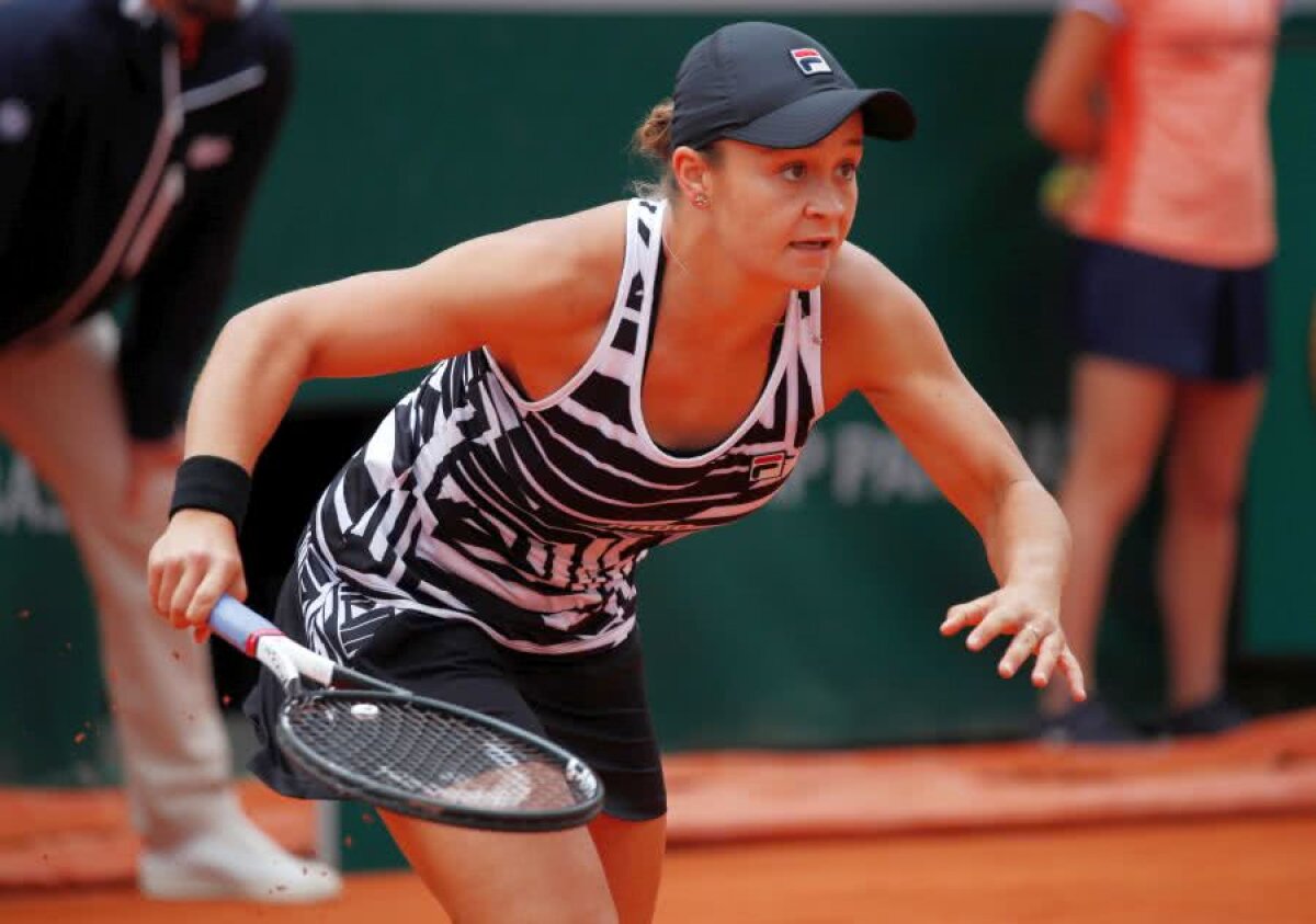 ROLAND GARROS // FOTO Marketa Vondrousova  și Ashleigh Barty joacă în finala de la Roland Garros! Semifinale entuziasmante, cu reveniri uluitoare