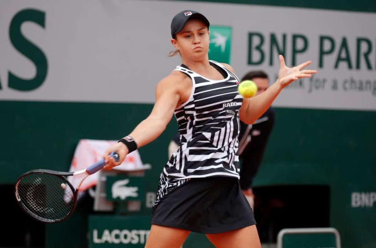 ROLAND GARROS // FOTO Marketa Vondrousova  și Ashleigh Barty joacă în finala de la Roland Garros! Semifinale entuziasmante, cu reveniri uluitoare