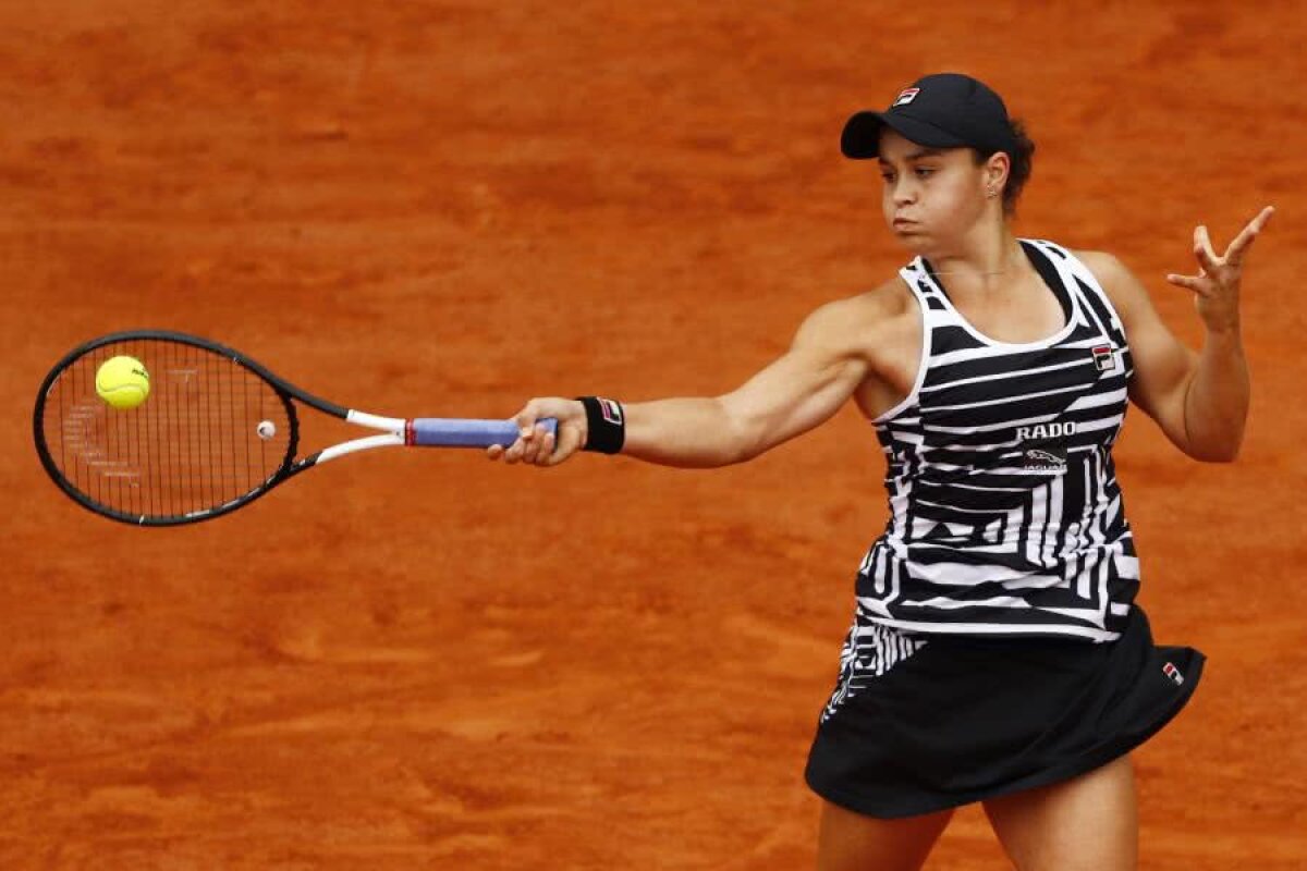 ROLAND GARROS // FOTO Marketa Vondrousova  și Ashleigh Barty joacă în finala de la Roland Garros! Semifinale entuziasmante, cu reveniri uluitoare