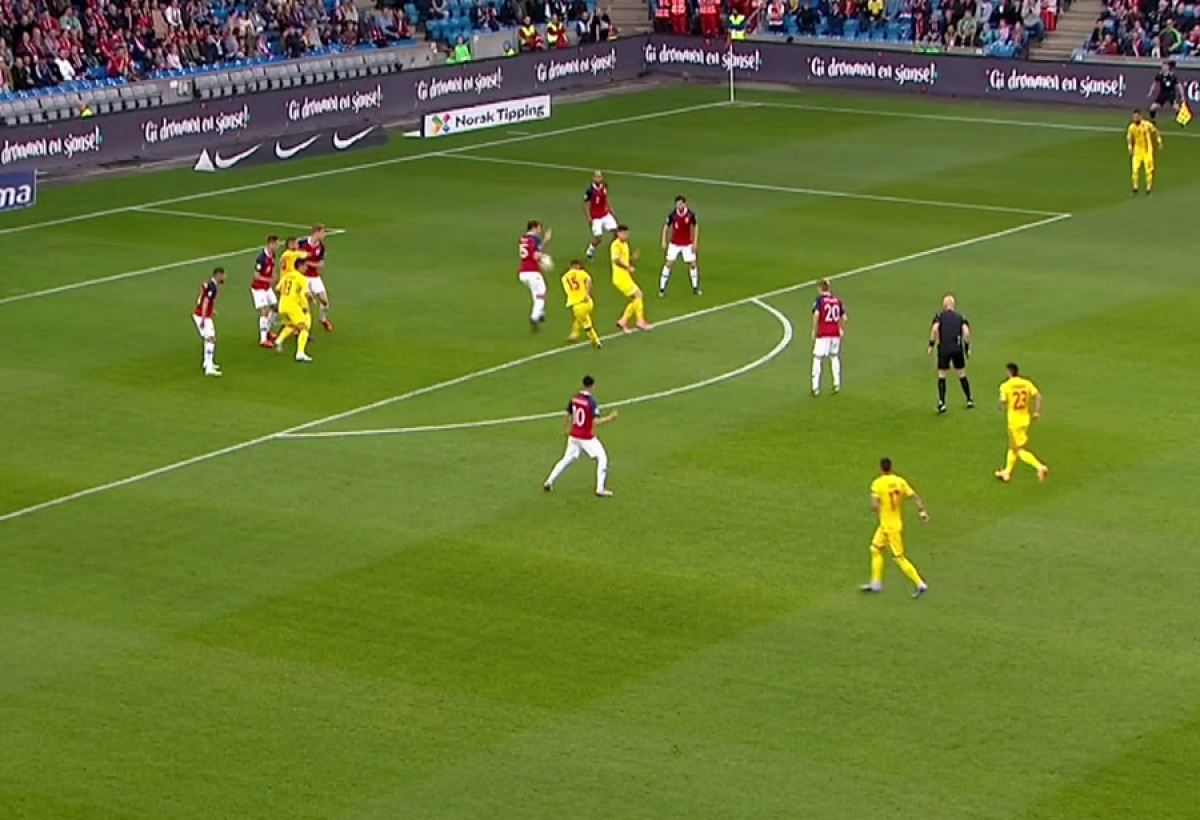 NORVEGIA - ROMÂNIA // Fază controversată în Norvegia - România: „tricolorii” au cerut penalty