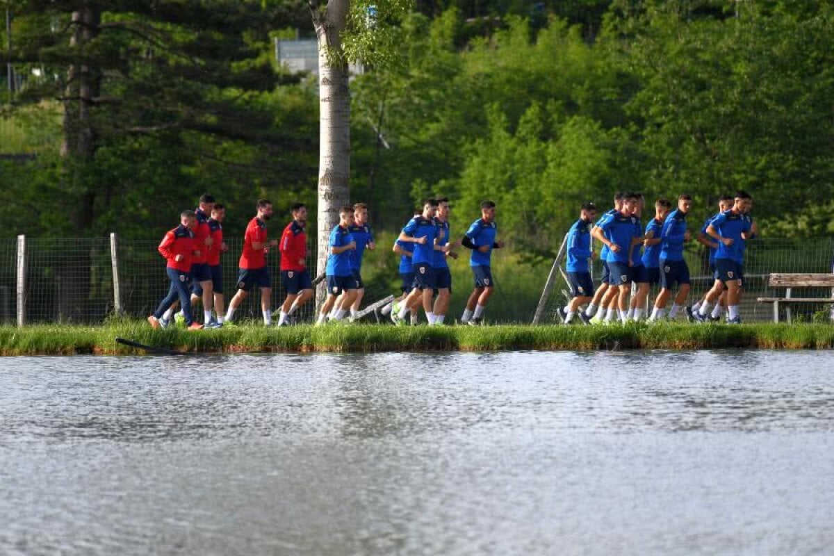 ROMÂNIA U21 // GALERIE FOTO + VIDEO Mirel Rădoi, primul antrenament al naționalei U21 în cantonamentul din Italia: „Ușor, să nu transpirați!” » Imagini în exclusivitate din Bagno di Romagna