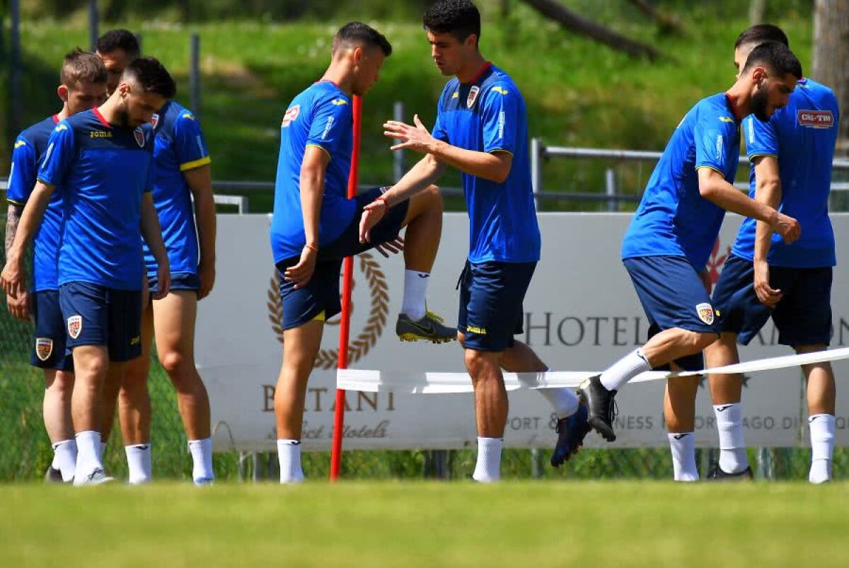 ROMÂNIA U21 // FOTO + VIDEO EXCLUSIV Am asistat la antrenamentul lui Rădoi în stagiul din Italia » Ce le-a cerut selecționerul puștilor U21