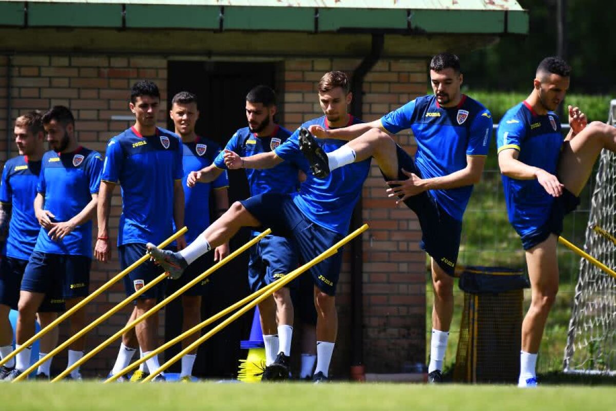 ROMÂNIA U21 // FOTO + VIDEO EXCLUSIV Am asistat la antrenamentul lui Rădoi în stagiul din Italia » Ce le-a cerut selecționerul puștilor U21