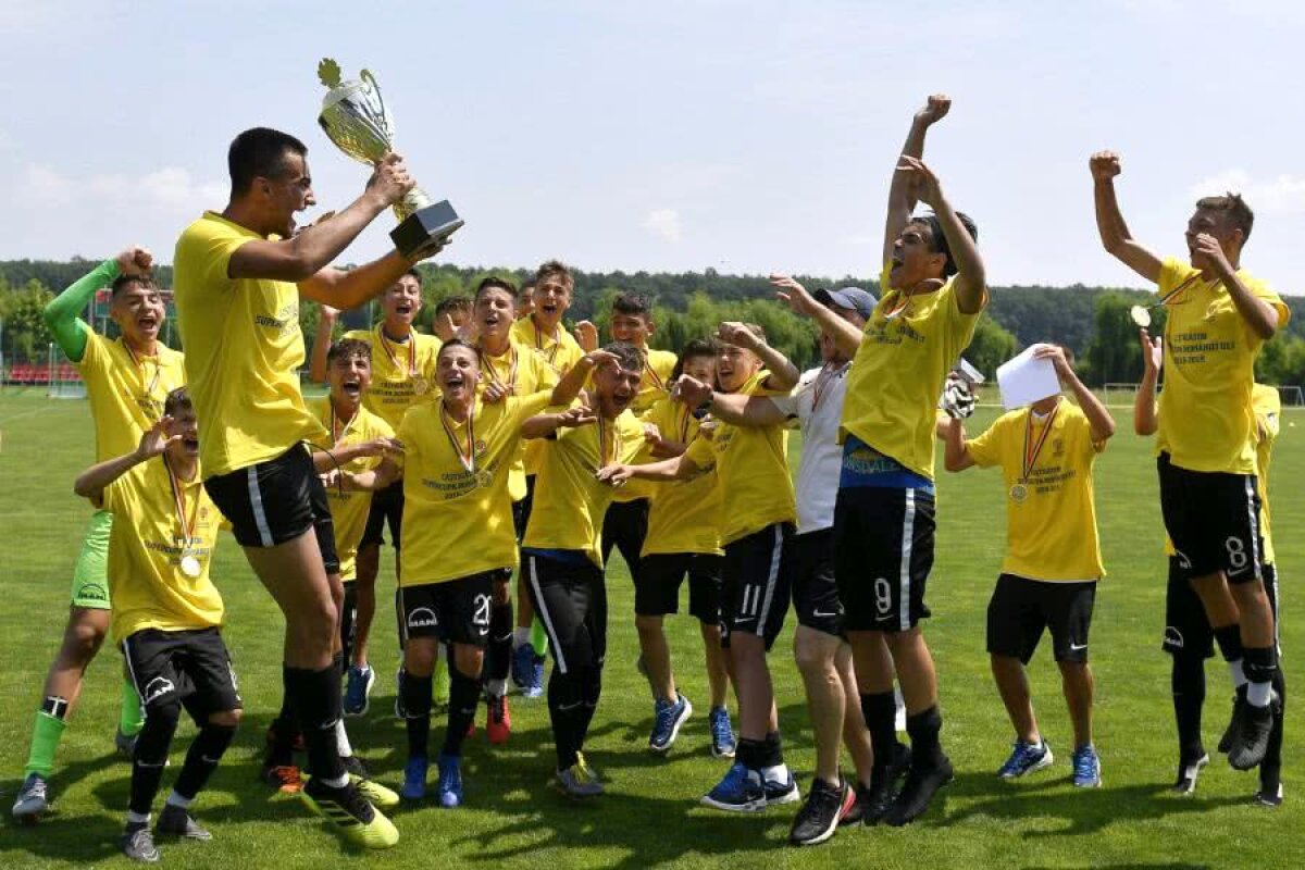 VIDEO+FOTO Viitorul ia tot! Academia lui Gică Hagi a cucerit și Supercupa României la U17 și U19 + Echipa „Regelui”, peste Real Madrid