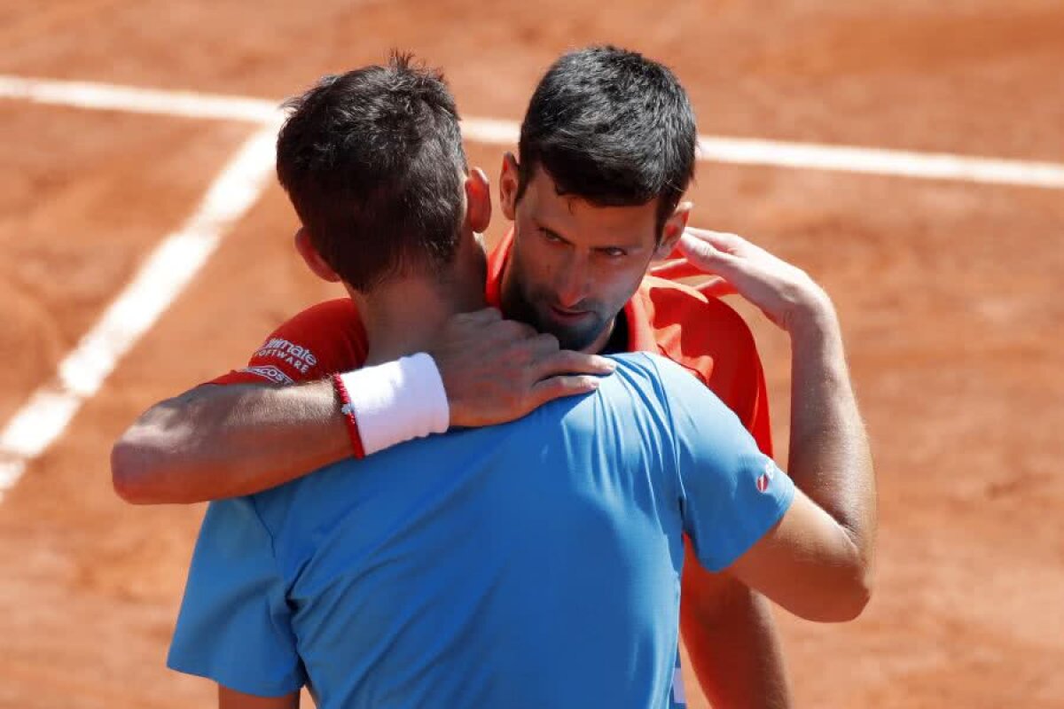 NOVAK DJOKOVIC - DOMINIC THIEM // VIDEO Cea mai norocoasă lovitură a turneului: Djokovic, năucit!