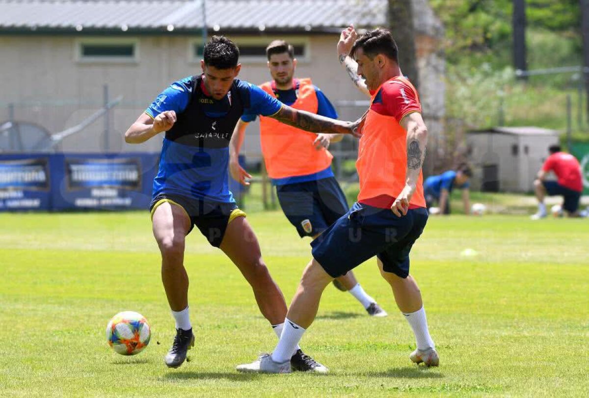 ROMÂNIA U21 // VIDEO Mirel Rădoi s-a băgat la miuță cu jucătorii săi + Ce a spus Adrian Rus la conferința de presă