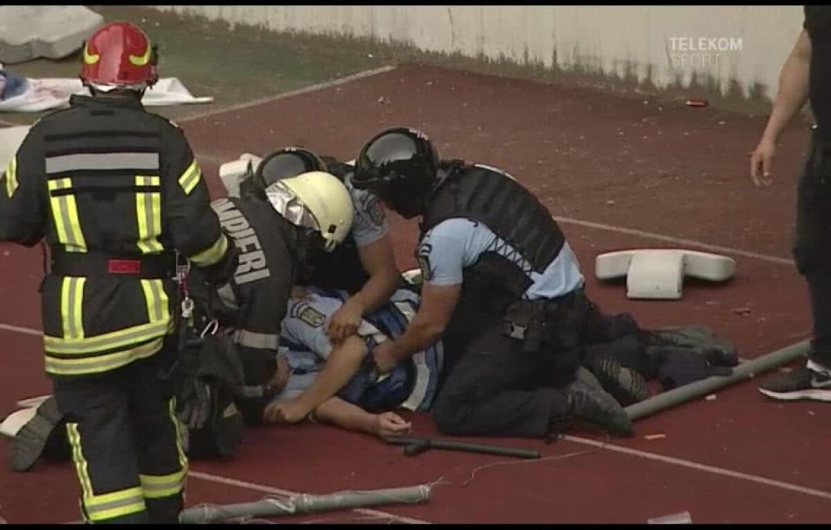 U CLUJ - HERMANNSTADT 0-2 / VIDEO+FOTO Imagini șocante! Incidente grave în finalul meciului de pe Cluj Arena, soldate cu un rănit