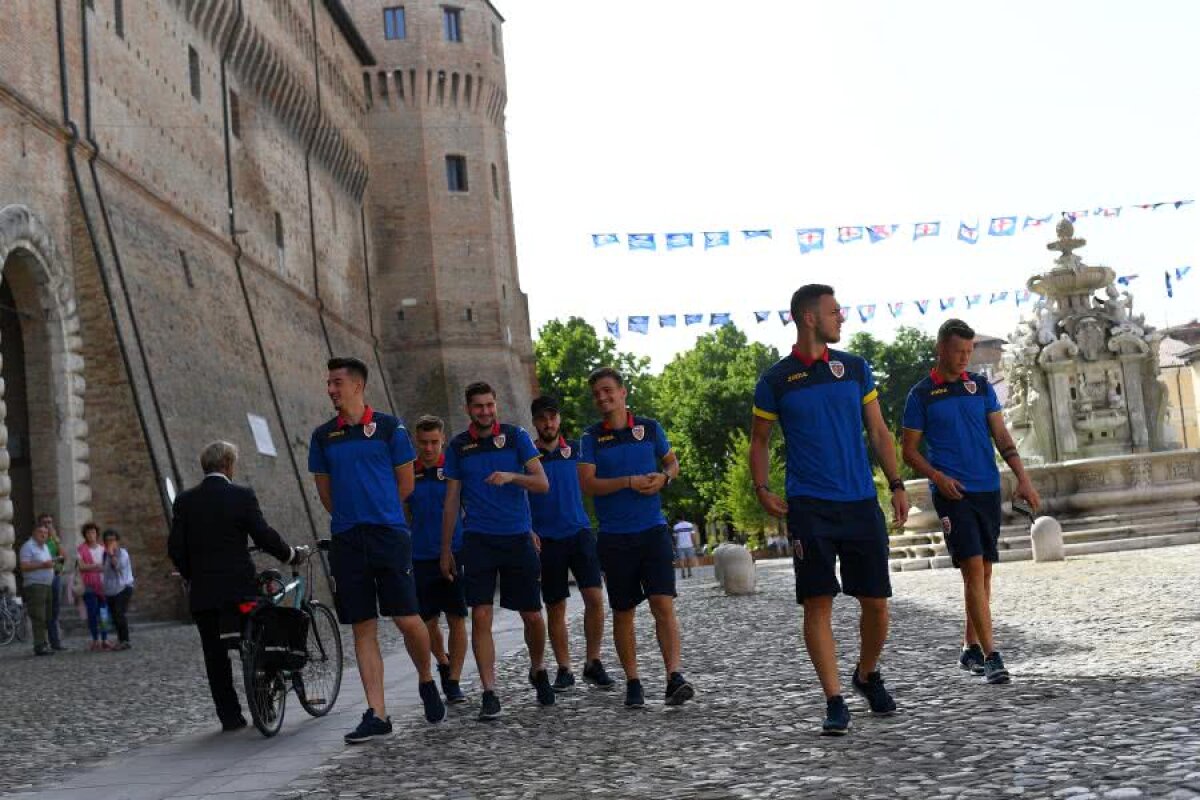 FOTO „Tricolorii mici”, plimbare prin Cesena » Mirel Rădoi află în această noapte dacă Ionuț Nedelcearu merge la Euro 2019