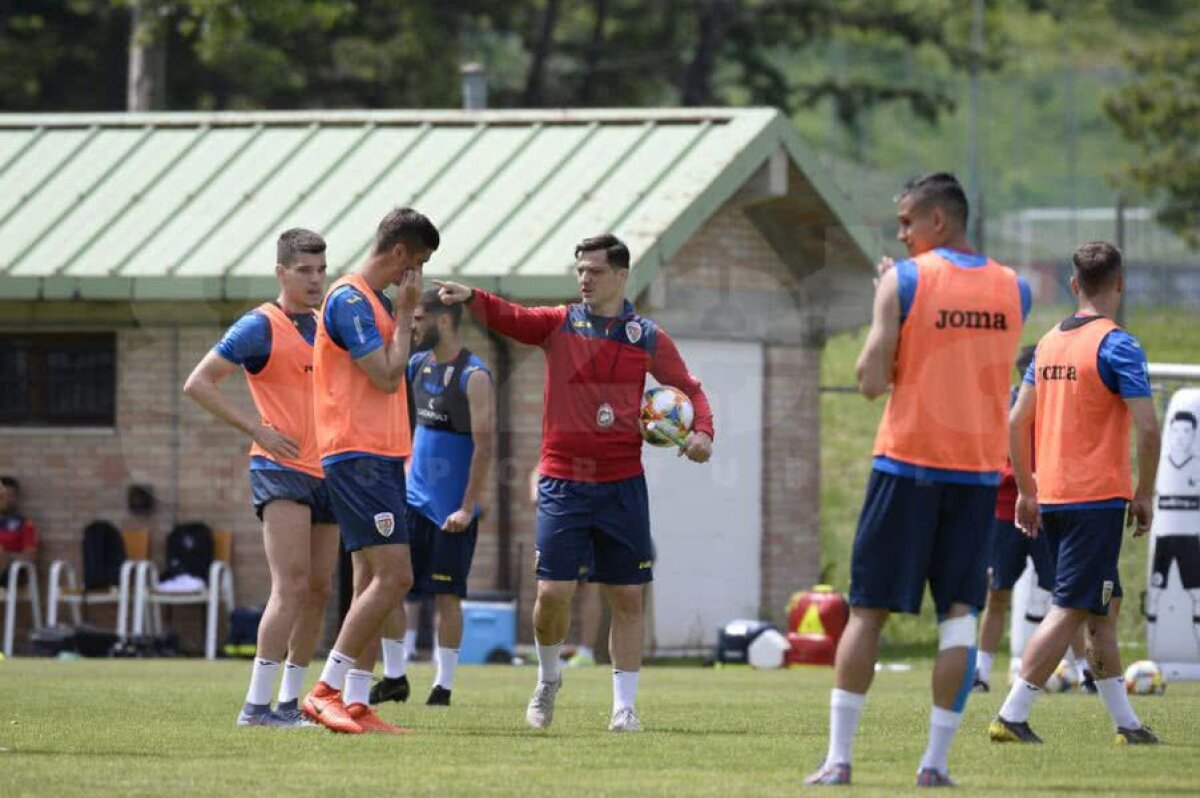 ROMÂNIA U21 // VIDEO + FOTO Imagini spectaculoase din cantonamentul României: antrenament filmat cu drona + cine nu s-a pregătit azi