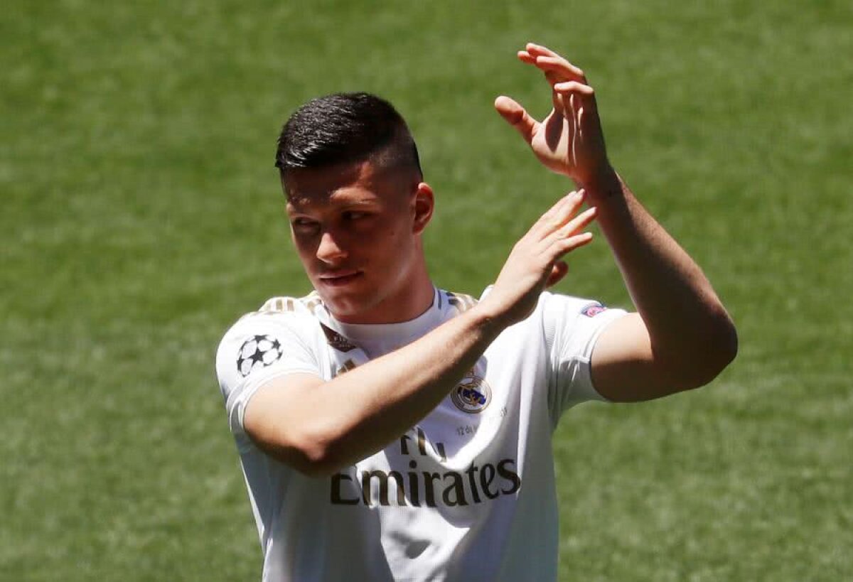 VIDEO + FOTO Luka Jovic a fost prezentat azi la Real Madrid: „Sunt  cel mai fericit! De mic eram fanul clubului”