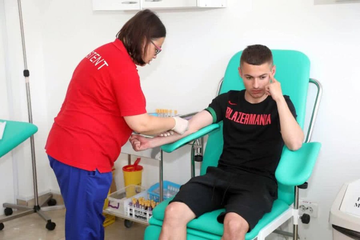 VIDEO + FOTO Reunire fără internaționali » Gabi Iancu a efectuat vizita medicală alături de noii săi colegi de la Viitorul