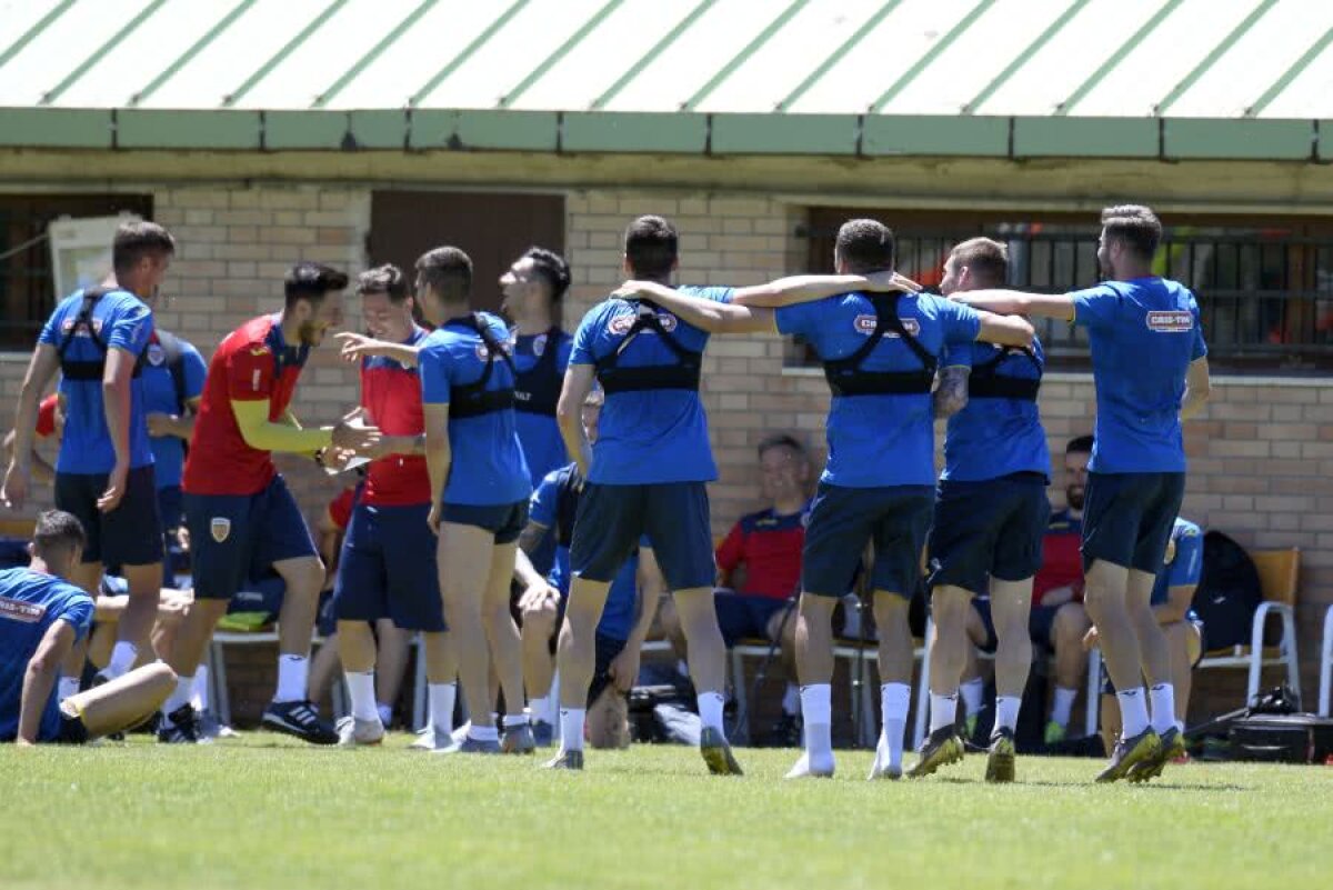 ROMÂNIA U21 // VIDEO Sesiune de antrenament total inedită a jucătorilor lui Rădoi: » GSP a filmat ședința tehnică inovativă cu drona