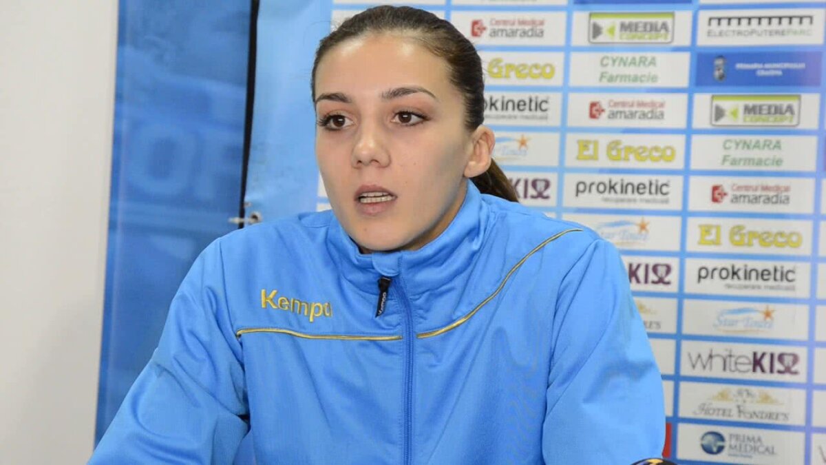 FOTO Antrenorul de la SCM Craiova se căsătorește cu una din jucătoarele sale în Grecia!