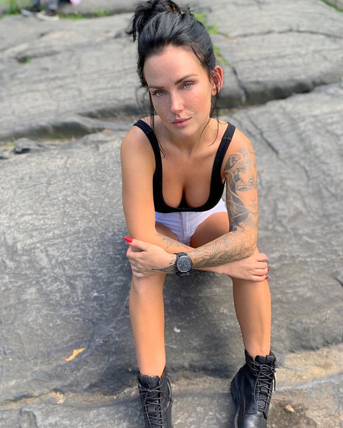 FOTO Își caută clienți! Kayla Lauren postează imagini incendiare pentru banii primiți de la fani