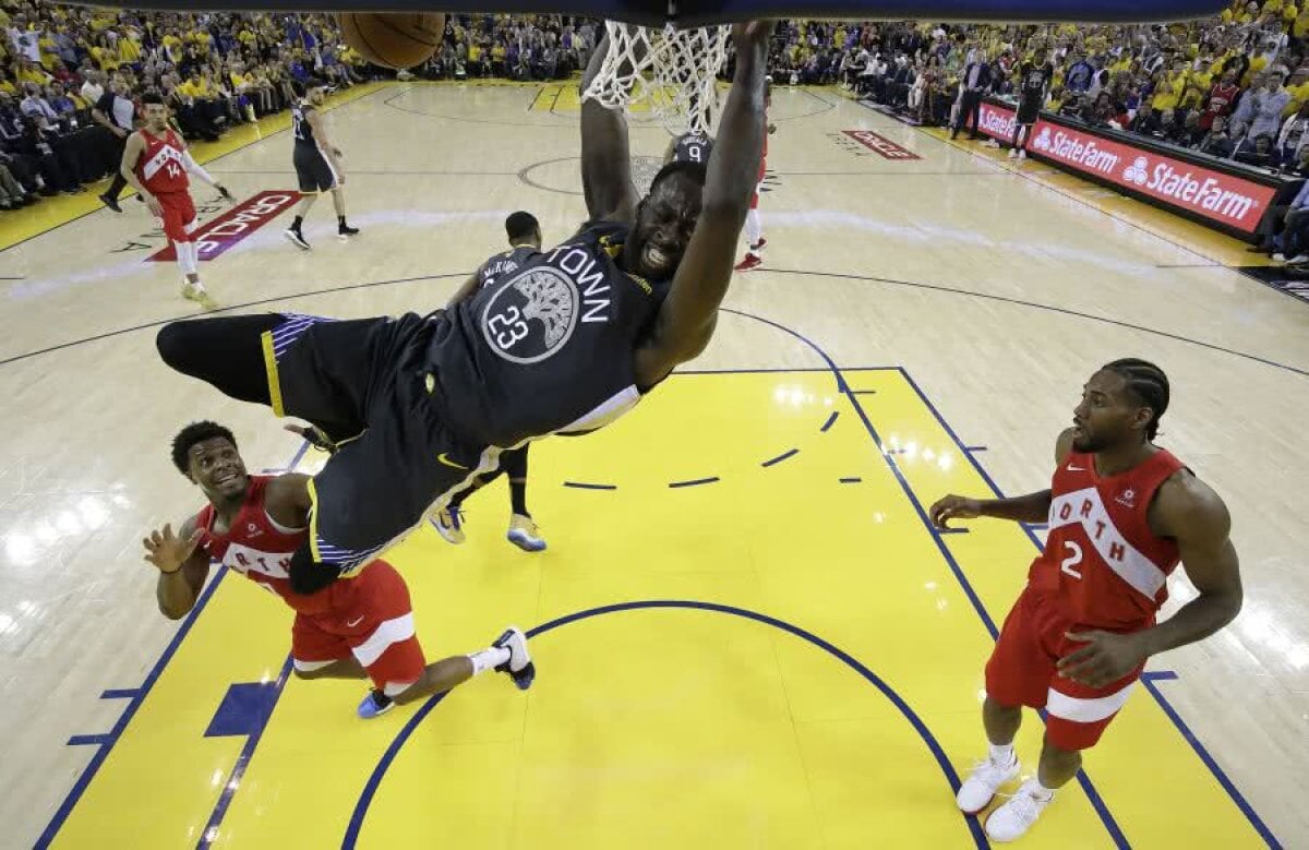 VIDEO+FOTO The King in the North » Kawhi Leonard conduce Toronto Raptors spre primul titlu NBA din istorie, după o finală agitată cu Golden State Warriors