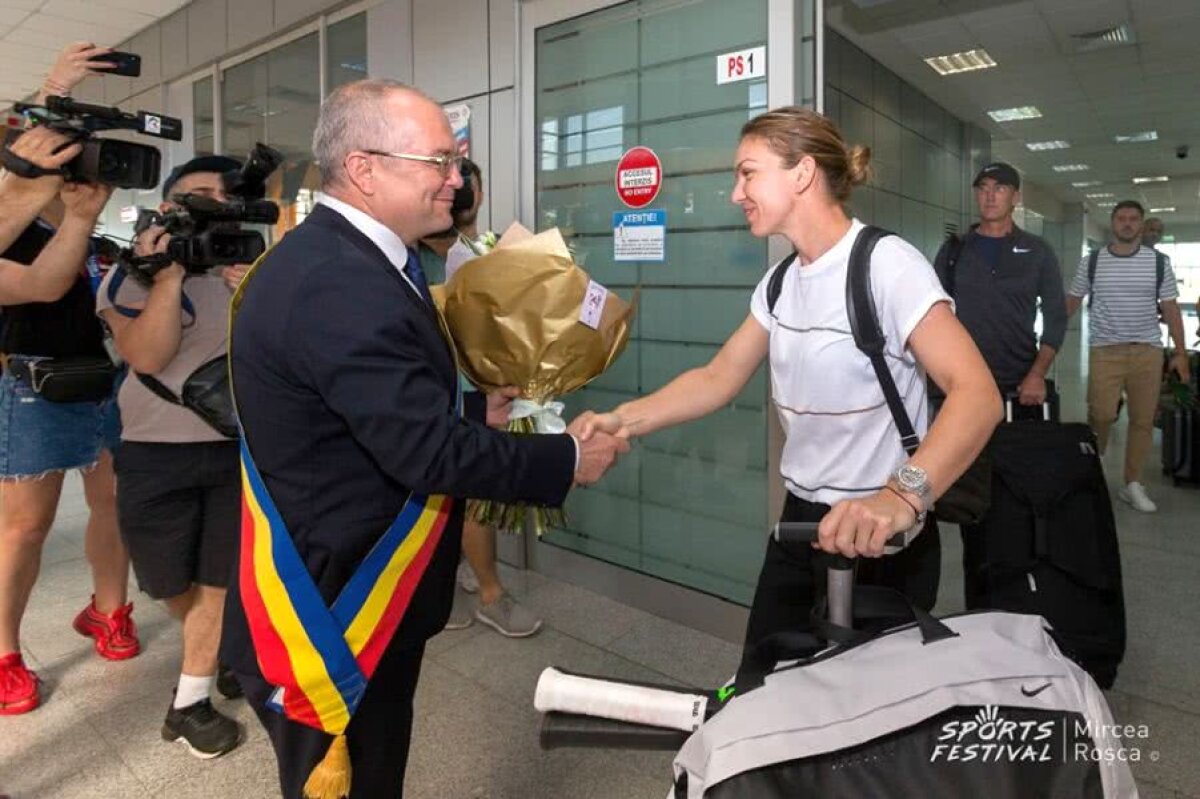 Simona Halep a ajuns la Cluj alături de Darren Cahill! Românca va participa la un eveniment demonstrativ de tenis