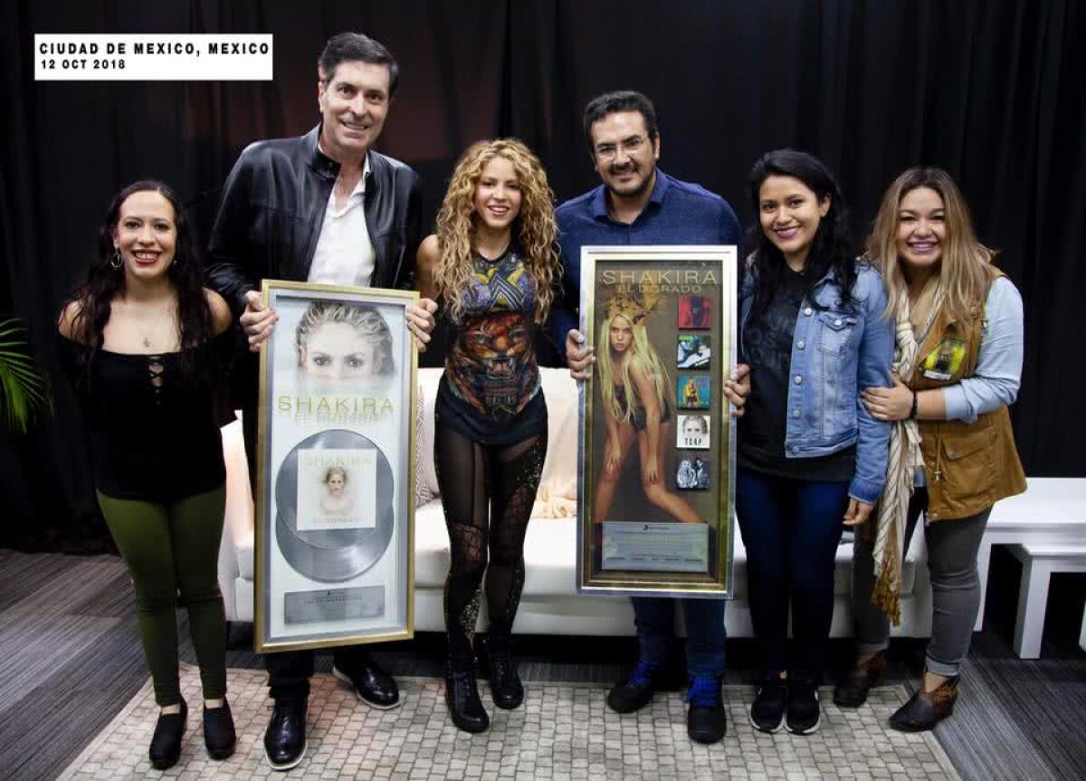 FOTO Shakira într-o pereche spectaculoasă de bikini brazilieni » Soția lui Pique a incendiat Instagramul cu formele ei!