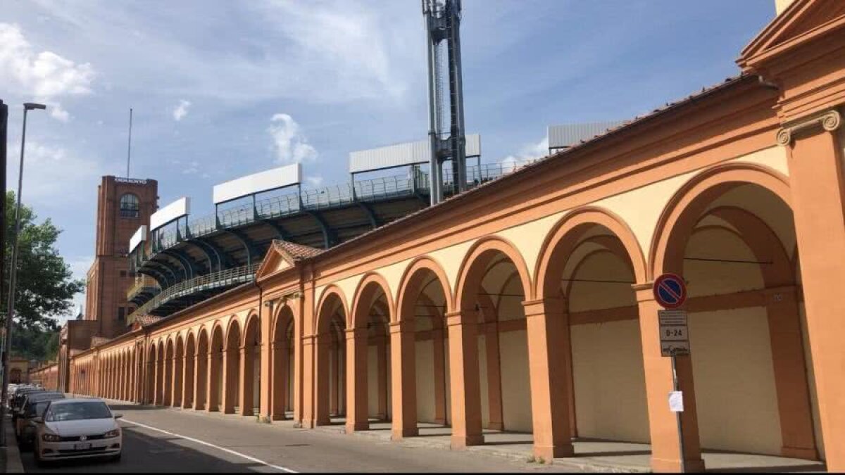 VIDEO+FOTO „Renato Dall'Ara, cetatea fotbalului din Bologna » GSP a vizitat unul dintre stadioanele legendare ale Italiei