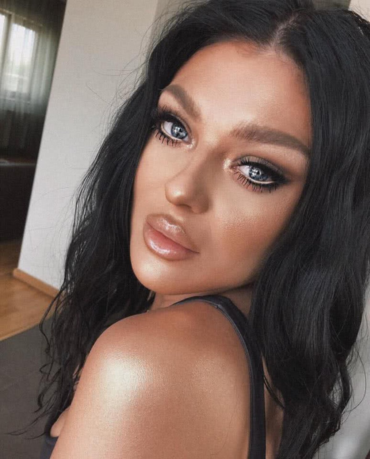 FOTO Anastasia Sandu, noua minune a muzicii românești! Merge la sală, e extrem de pofticioasă și plină de secrete