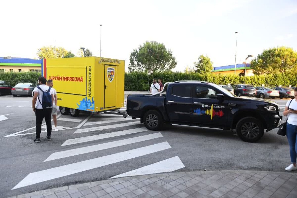 EURO U21 // FOTO+VIDEO Primire călduroasă pentru „tricolorii” lui Mirel Rădoi în orașul-bază pentru Euro