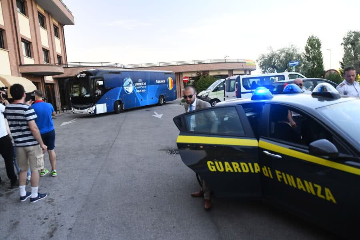 EURO U21 // FOTO+VIDEO Primire călduroasă pentru „tricolorii” lui Mirel Rădoi în orașul-bază pentru Euro