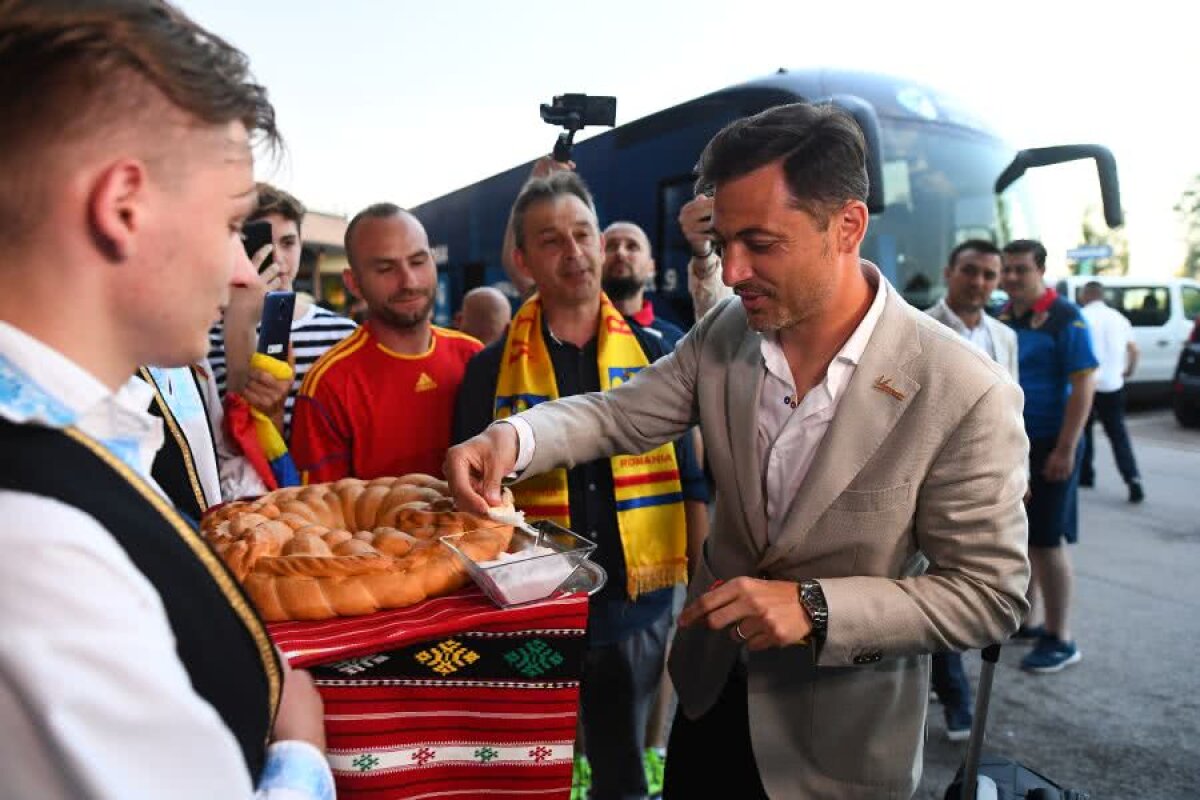 EURO U21 // FOTO+VIDEO Primire călduroasă pentru „tricolorii” lui Mirel Rădoi în orașul-bază pentru Euro
