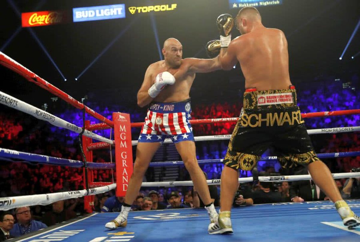 Tyson Fury - Tom Schwarz // VIDEO+FOTO Tyson Fury l-a bătut pe Tom Schwarz la Las Vegas » Faza la care a ridicat sala în picioare: „Nu-l poate atinge!”