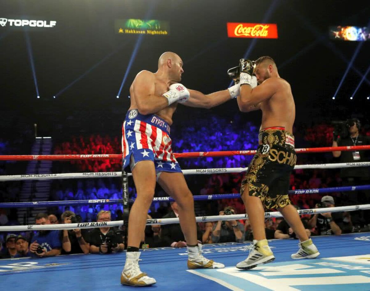 Tyson Fury - Tom Schwarz // VIDEO+FOTO Tyson Fury l-a bătut pe Tom Schwarz la Las Vegas » Faza la care a ridicat sala în picioare: „Nu-l poate atinge!”