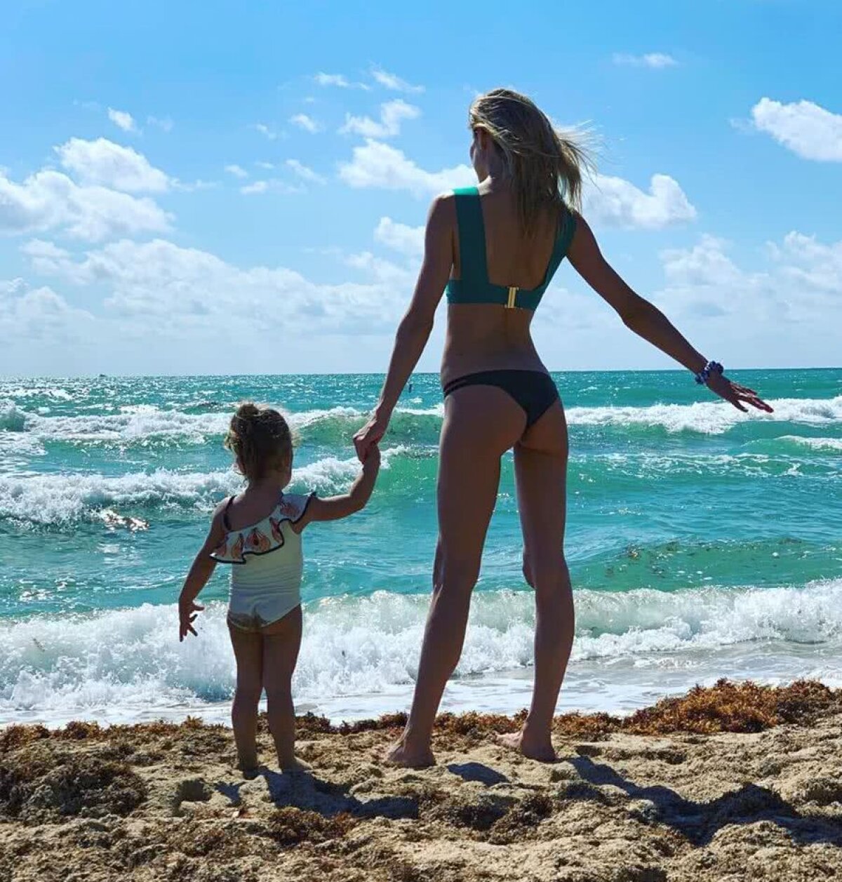 FOTO Diego Simeone s-a căsătorit a doua oară, în secret, cu fosta iubită a dansatorului Joaquin Cortes » E cu 16 ani mai tânără ca el și arată fabulos!