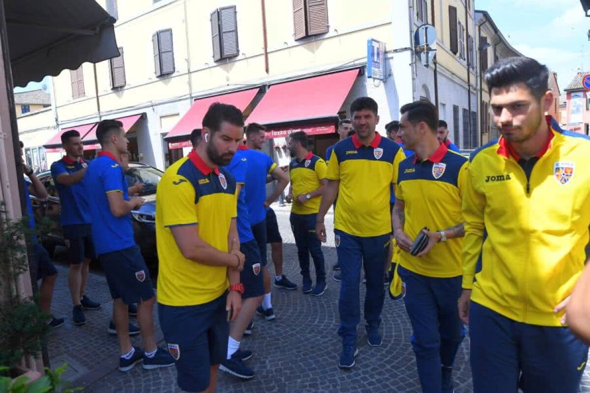 ROMÂNIA 21 // VIDEO + FOTO Cu „Guriță” la plimbare prin Forlimpopoli » Jucătorii naționalei de tineret s-au relaxat alături de selecționerul primei reprezentative