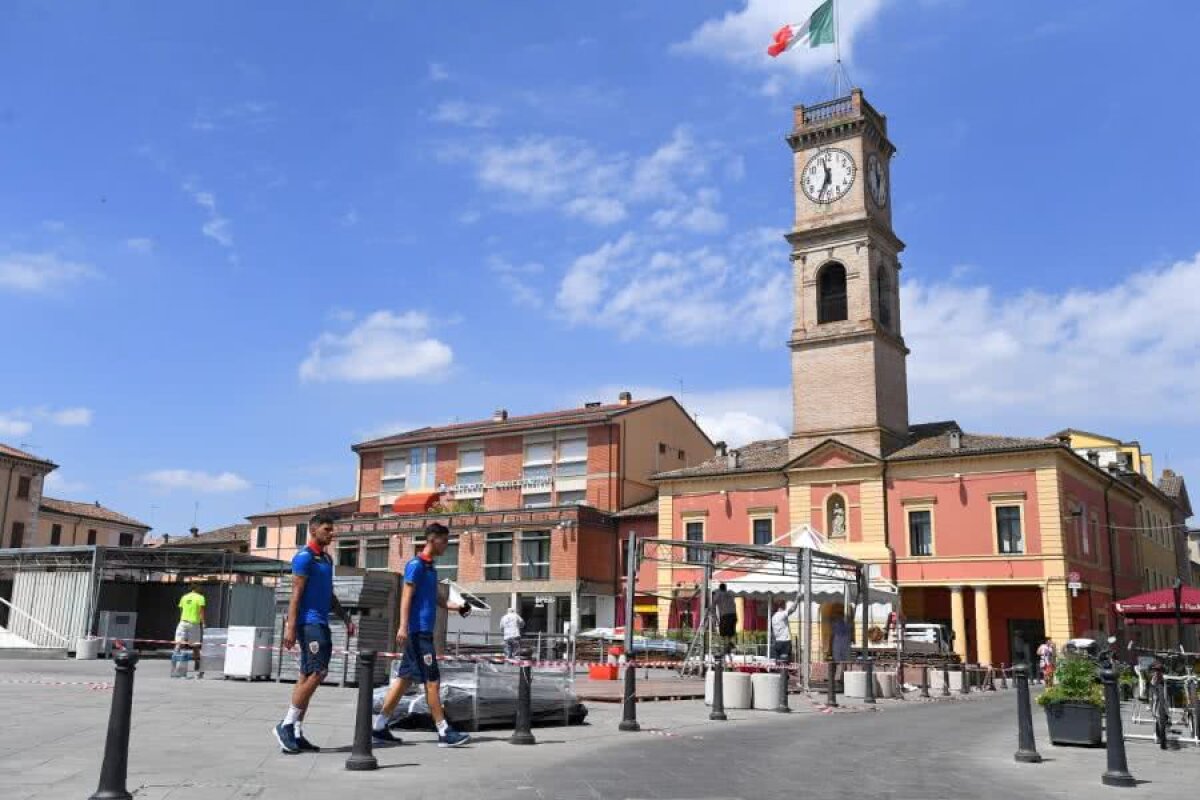 ROMÂNIA 21 // VIDEO + FOTO Cu „Guriță” la plimbare prin Forlimpopoli » Jucătorii naționalei de tineret s-au relaxat alături de selecționerul primei reprezentative