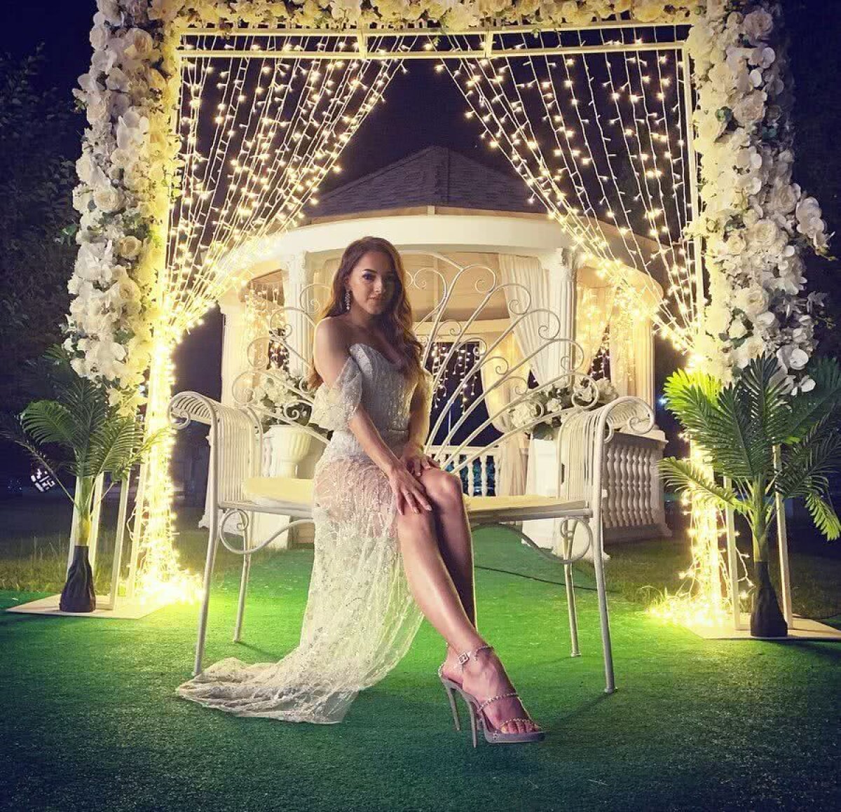 FOTO Gimnasta Larisa Iordache, apariție de senzație la nunta fratelui ei » A atras toate privirile într-o rochie transparentă