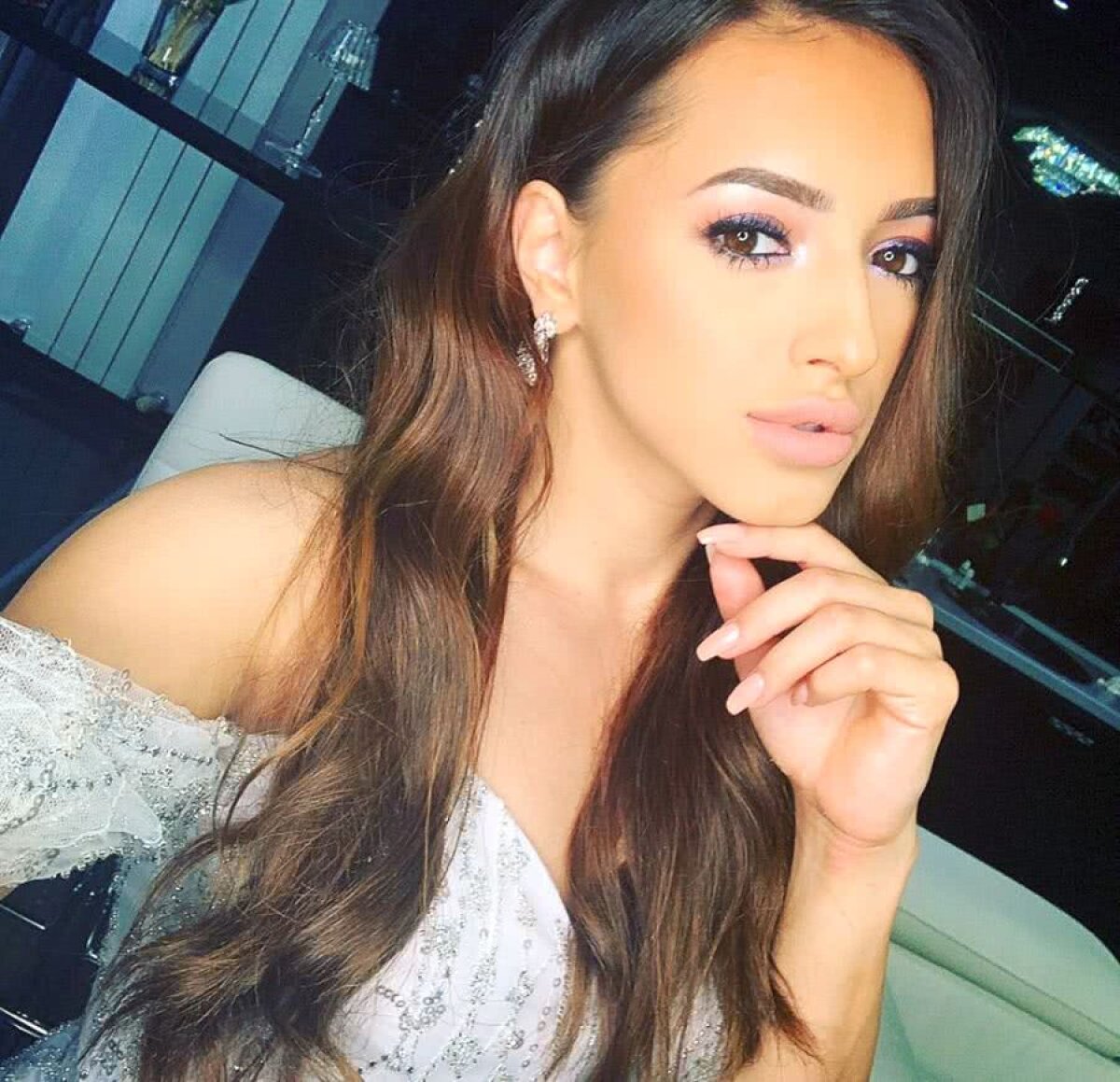 FOTO Gimnasta Larisa Iordache, apariție de senzație la nunta fratelui ei » A atras toate privirile într-o rochie transparentă