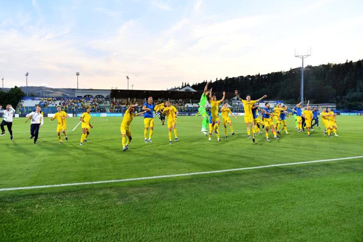 România U21 - Croația U21 4-1 / VIDEO+FOTO „Tricolorii” au sărbătorit cu suporterii la finalul meciului: „Suntem mândri de voi!”