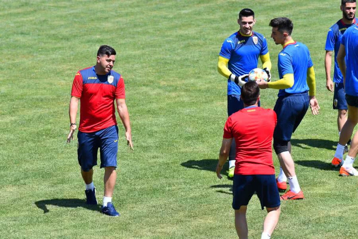 ROMÂNIA U21 // VIDEO+FOTO Voie bună la antrenament! Contra s-a pregătit alături de „tricolorii mici”, dar a cedat primul :D